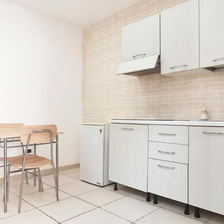 Rogadeo34 - One-Bedroom Apartment - 8