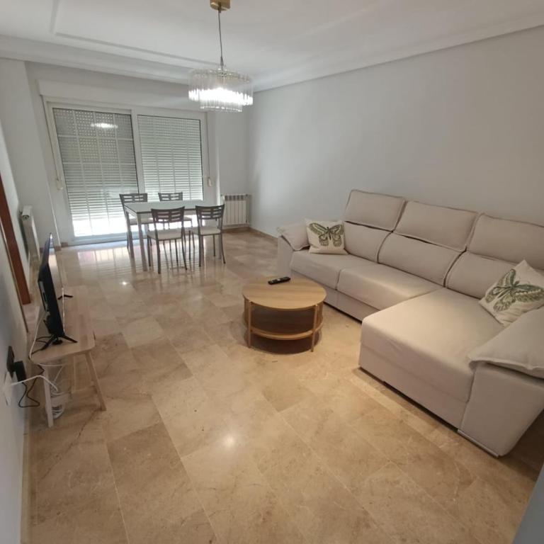 First Floor Casa Privee - Two bed Beach Terrace & Balconies - Apartamento de 2 dormitorios - 2