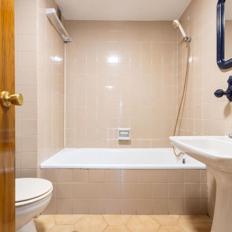 Apartamentos Florida - Apartamento de 2 Dormitorios en Madrid Centro - Two-Bedroom Apartment - 12