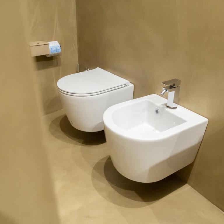 T rooms - Camera Matrimoniale con Bagno Privato - 9