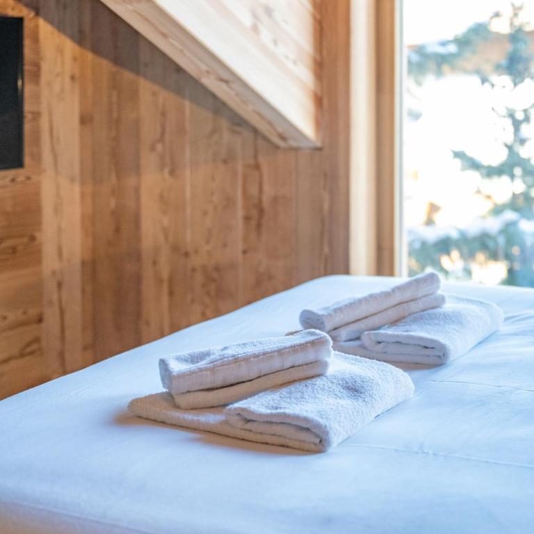 Alpe d'Huez Houses - Chateau Noir - Grand standing pour 4 ou 5, Sauna, Fitness, Babyfoot - Appartamento Deluxe con 2 Camere da Letto e Balcone - 2