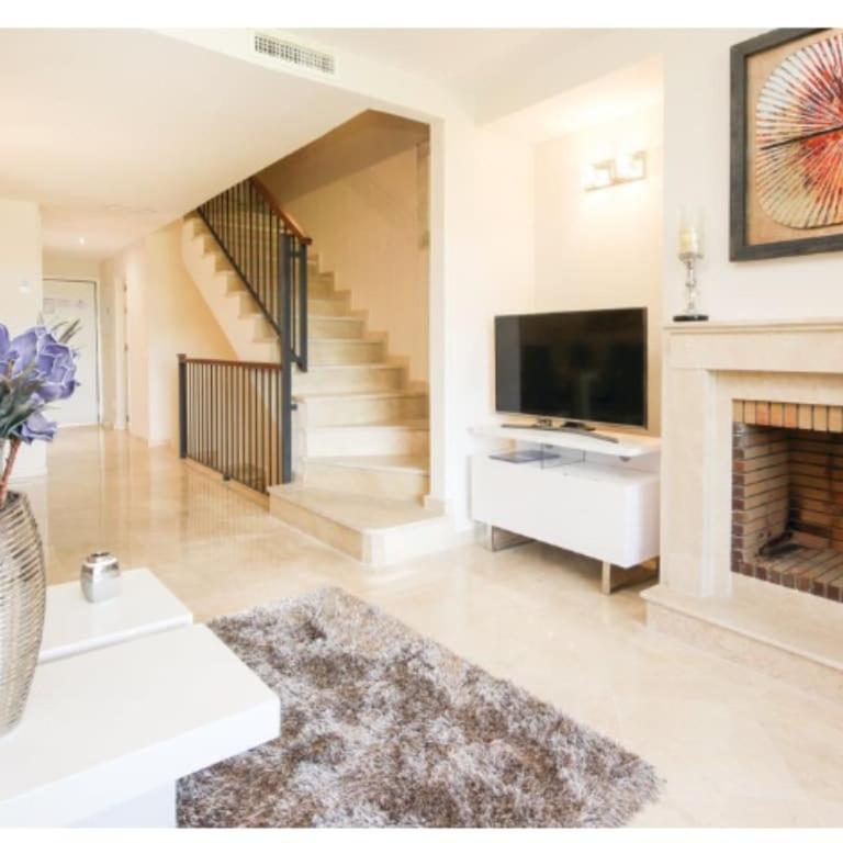 Cabopino stunning 4bedroom frontline golf house - Casa de 4 dormitorios - 1