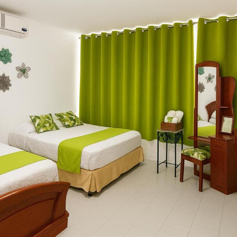 Costa Verde Hostal - Habitación Triple con baño privado - 11