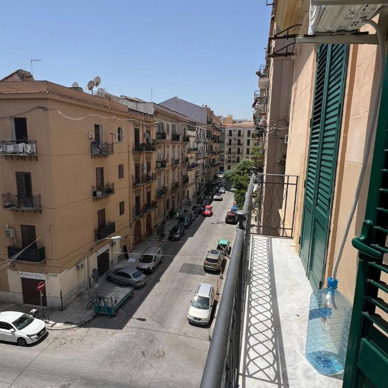 kumpa' sicilian apartments - Deluxe Double Room with Extra Bed - 9