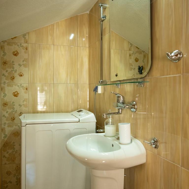 Casa Campana - One-Bedroom Apartment - 17