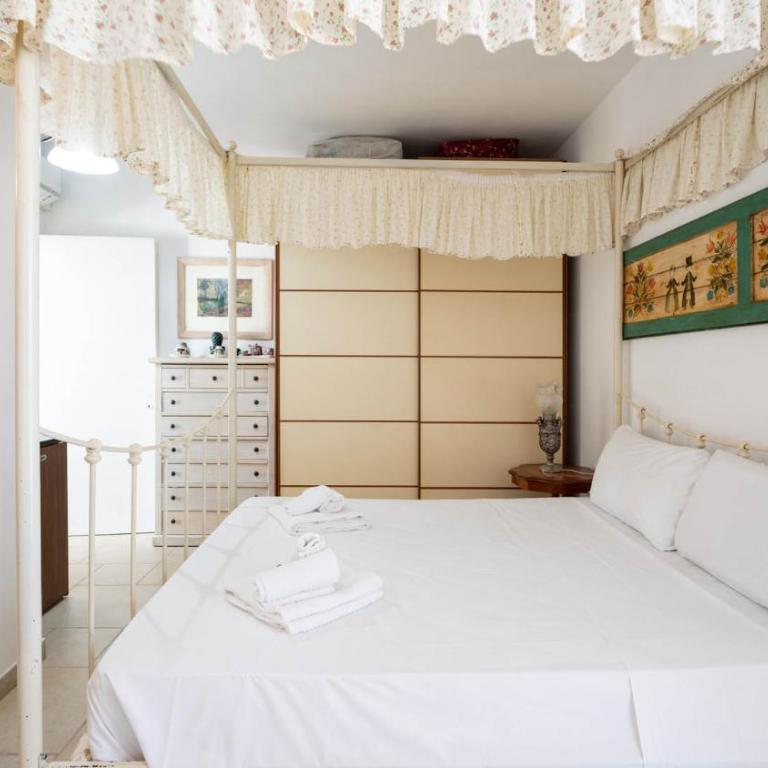 Dimora Laveneziana by Rentbeat - Villa - 14