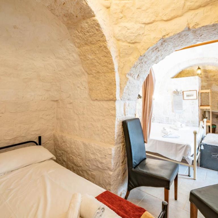 Dimora Laveneziana by Rentbeat - Villa - 33