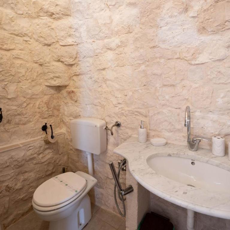 Dimora Laveneziana by Rentbeat - Villa - 41