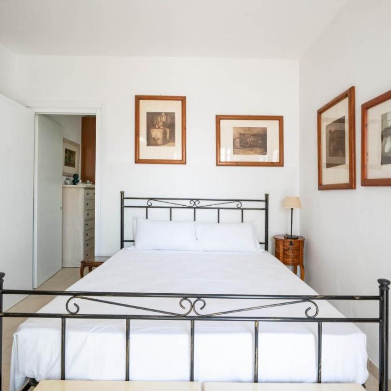 Dimora Laveneziana by Rentbeat - Villa - 24