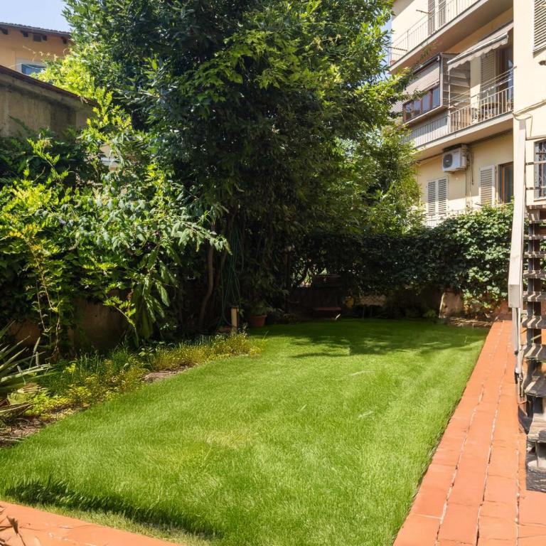 Spacious Oltrarno Apartment with Private Garden - Appartamento con 3 Camere da Letto - 8
