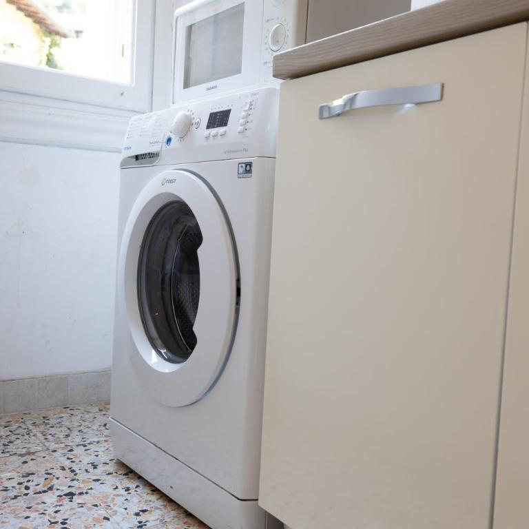 Spacious Oltrarno Apartment with Private Garden - Appartamento con 3 Camere da Letto - 12