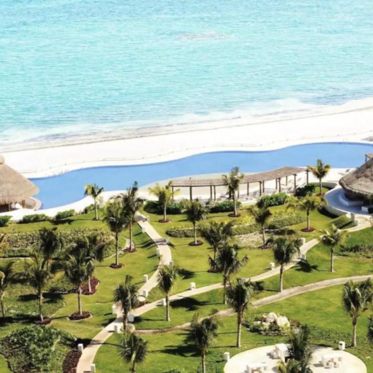Beachfront Condo AC Pool WiFi Laundry - Apartamento de 2 dormitorios con balcón y vistas al mar - 53