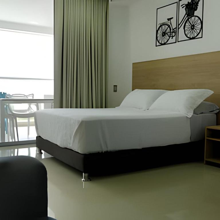 Brand New Condo With Balcony Near Beach & Old Town - Apartamento - 5