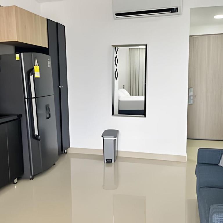 Brand New Condo With Balcony Near Beach & Old Town - Apartamento - 26