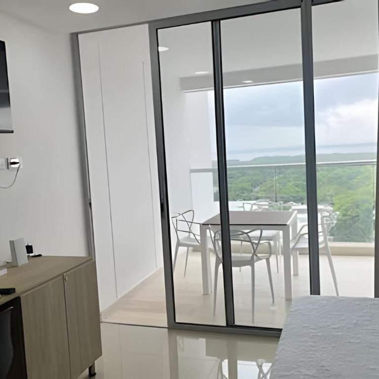 Brand New Condo With Balcony Near Beach & Old Town - Apartamento - 35