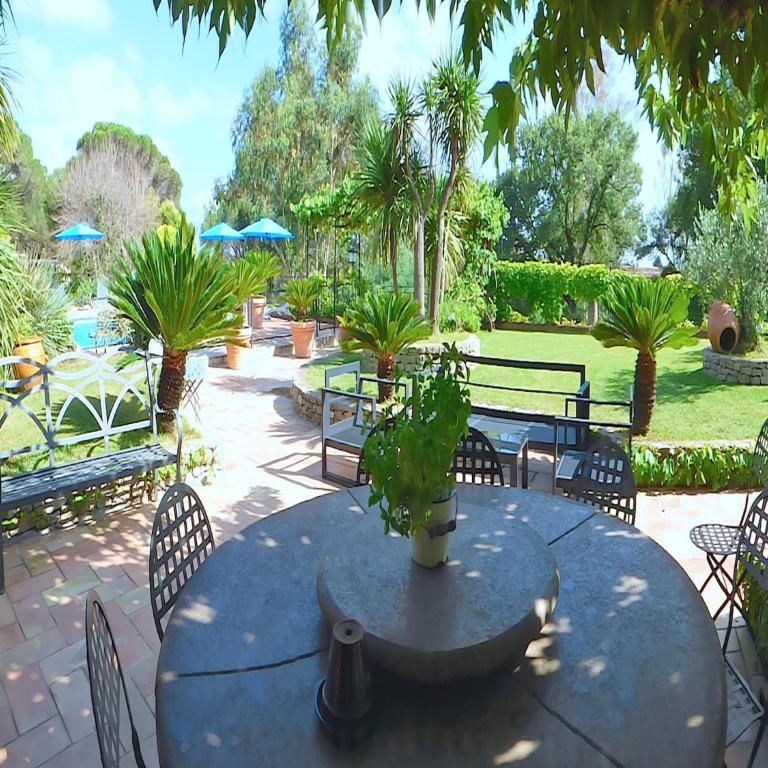 Mansion in Fréjus with Private Pool - Maison de Vacances 4 Chambres - 9