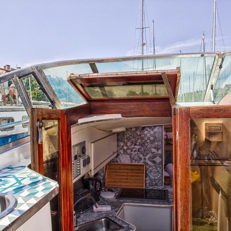 Séjour Insolite sur Ulysse - Bateau - Port de Caen - Casa Mobile - 11