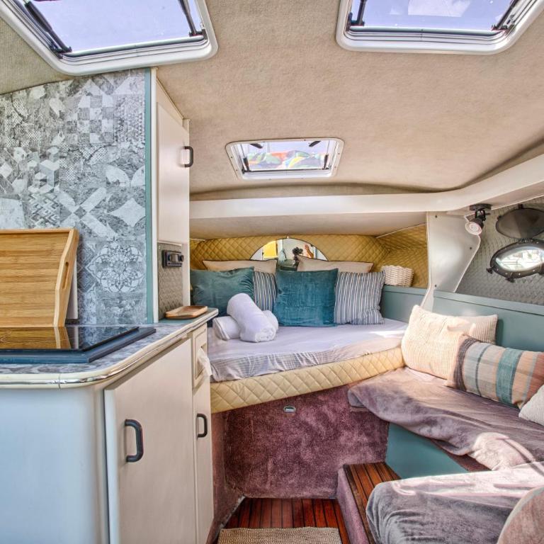 Séjour Insolite sur Ulysse - Bateau - Port de Caen - Casa Mobile - 19