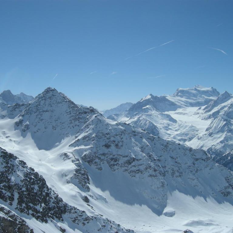 Chalet in La Tzoumaz near Ski Slopes - Superior Chalet - 35