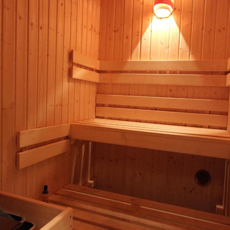Chalet in La Tzoumaz near Ski Slopes - Superior Chalet - 31
