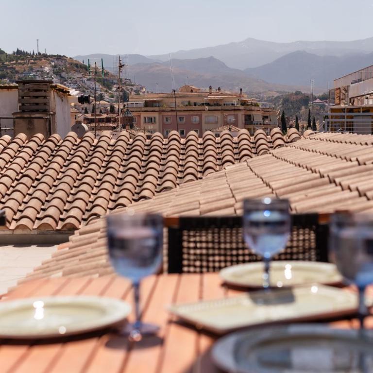 Navas 402 Ático & Pool Alhambra views - Three-Bedroom Apartment with View - 74