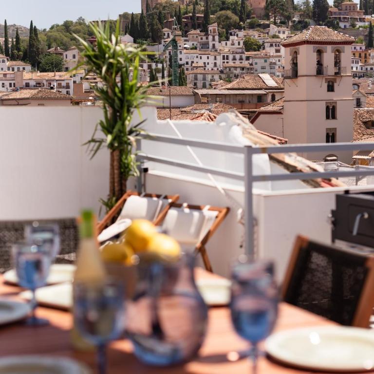 Navas 402 Ático & Pool Alhambra views - Three-Bedroom Apartment with View - 6