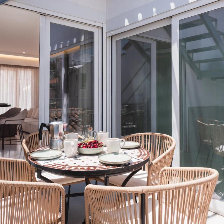 Navas 402 Ático & Pool Alhambra views - Three-Bedroom Apartment with View - 87