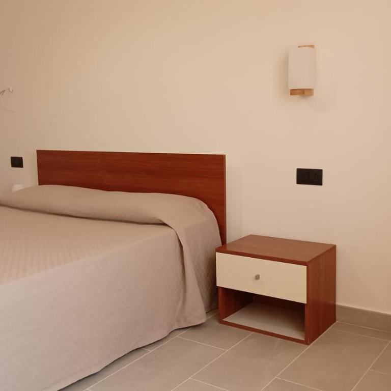 Un Letto a Casteddu - Double Room with Private Bathroom - 8