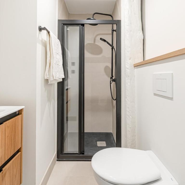 Trees Chueca Apartments - One-Bedroom Apartment - 2