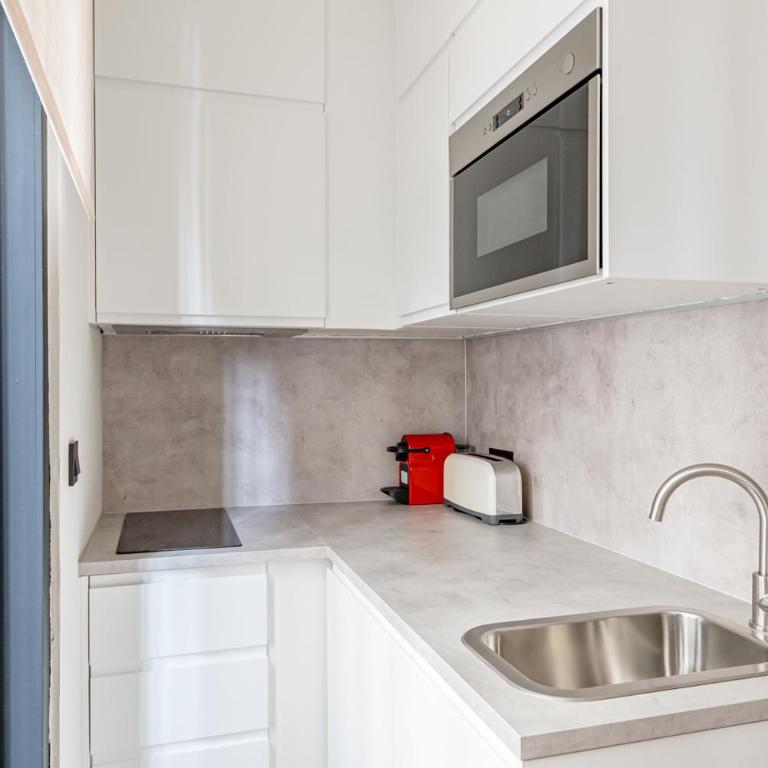 Trees Chueca Apartments - One-Bedroom Apartment - 8