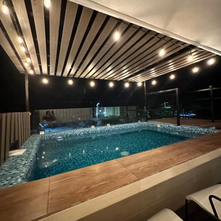 Beach front full equipped house for big groups with privated pool - Casa de 7 dormitorios - 1