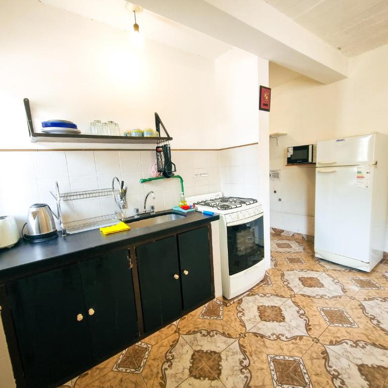 Hospedaje Familiar Arcoíris Jujuy - Two-Bedroom Apartment - 2