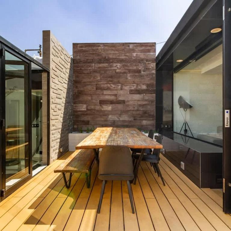 Rooftop & Private Pool Property Family - Family Room - 25