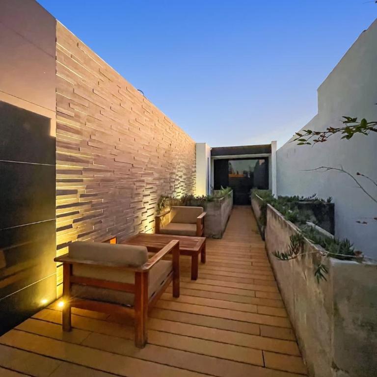 Rooftop & Private Pool Property Family - Family Room - 52