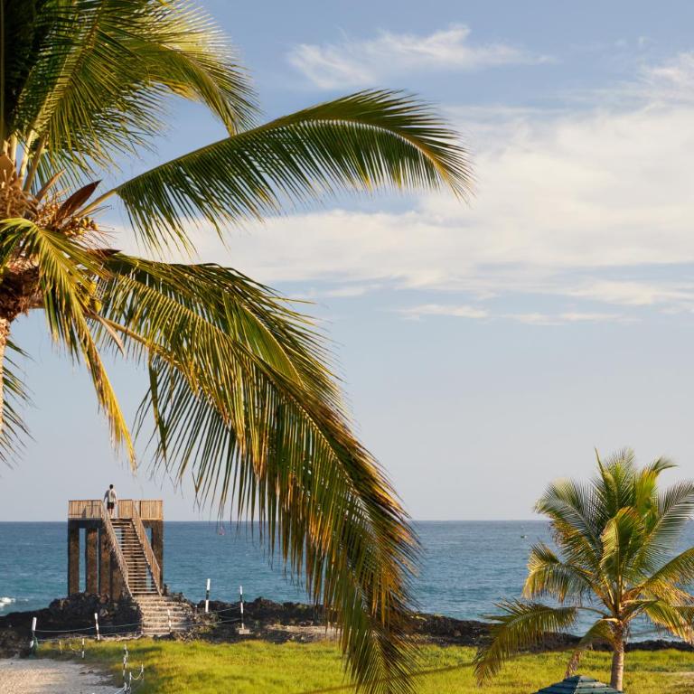 Hotel Albemarle Galapagos Beachfront - Deluxe Double Room with Balcony and Sea View - 10