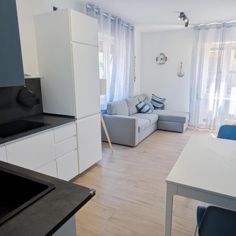 Il Piccolo Faro - Casa Vacanze - Appartamento con 1 Camera da Letto - 2