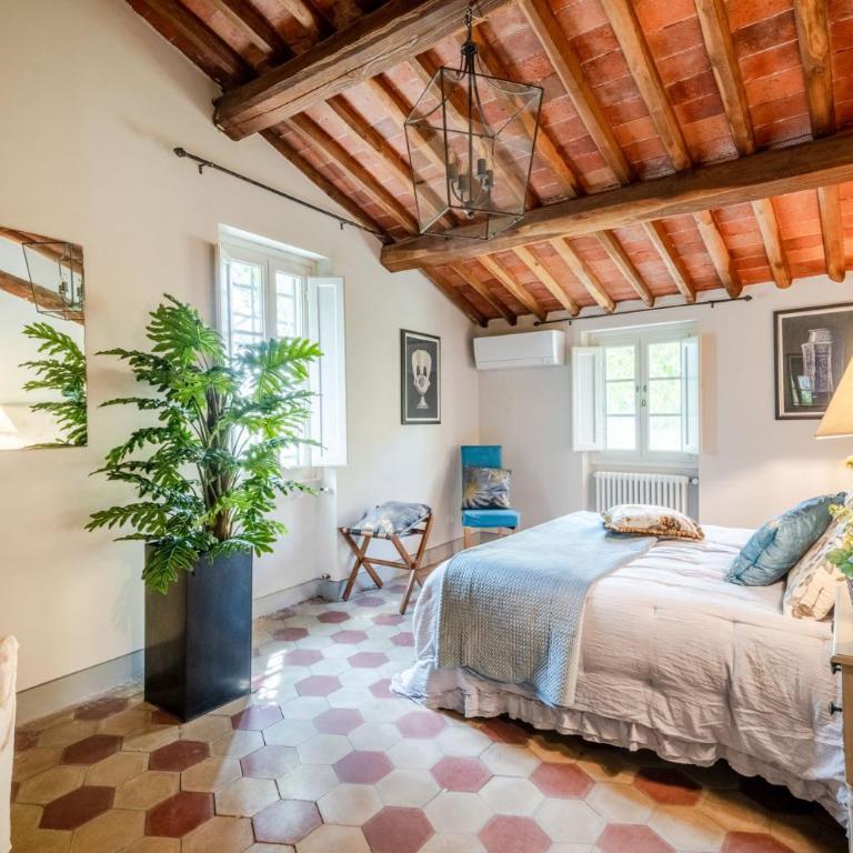LOSE THE WORLD. FIND YOURSELF. VILLA DUEMANI, 8 BEDROOMS, PANORAMIC POOL & SPA - Villa - 99
