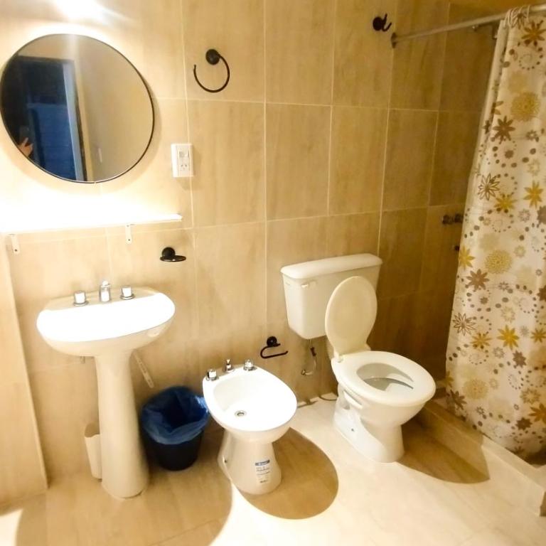 Hospedaje Familiar Arcoíris Jujuy - Economy Quadruple Room with Shared Bathroom - 5