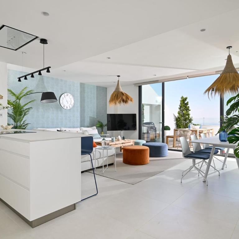 Luxury Penthouse with Panoramic Sea Views in Higuerón West - Apartamento - 11