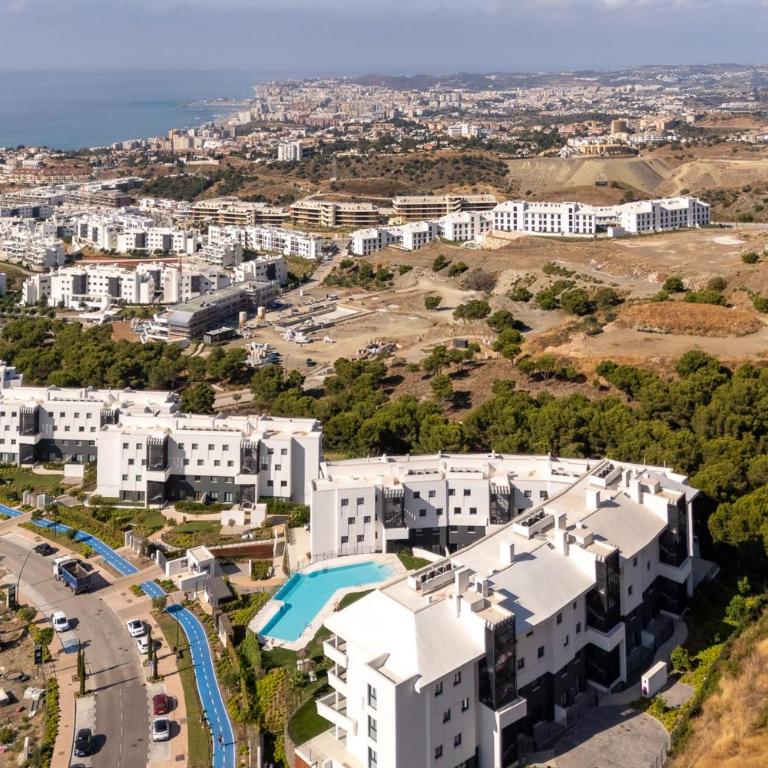 Luxury Penthouse with Panoramic Sea Views in Higuerón West - Apartamento - 18