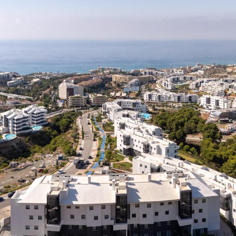 Luxury Penthouse with Panoramic Sea Views in Higuerón West - Apartamento - 19