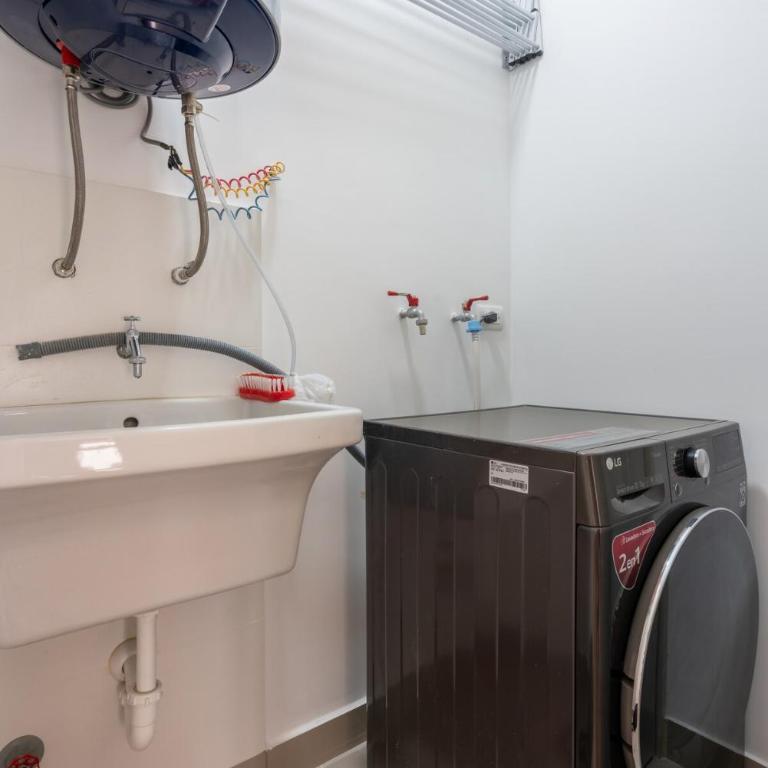 San Isidro Petit Thouars Living by Geko - Two-Bedroom Apartment - 10