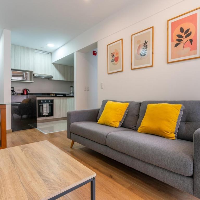 San Isidro Petit Thouars Living by Geko - Two-Bedroom Apartment - 5