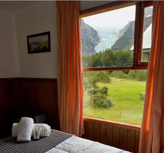 Monte Balmaceda Lodge & Glaciers - Double Room with Mountain View - 1