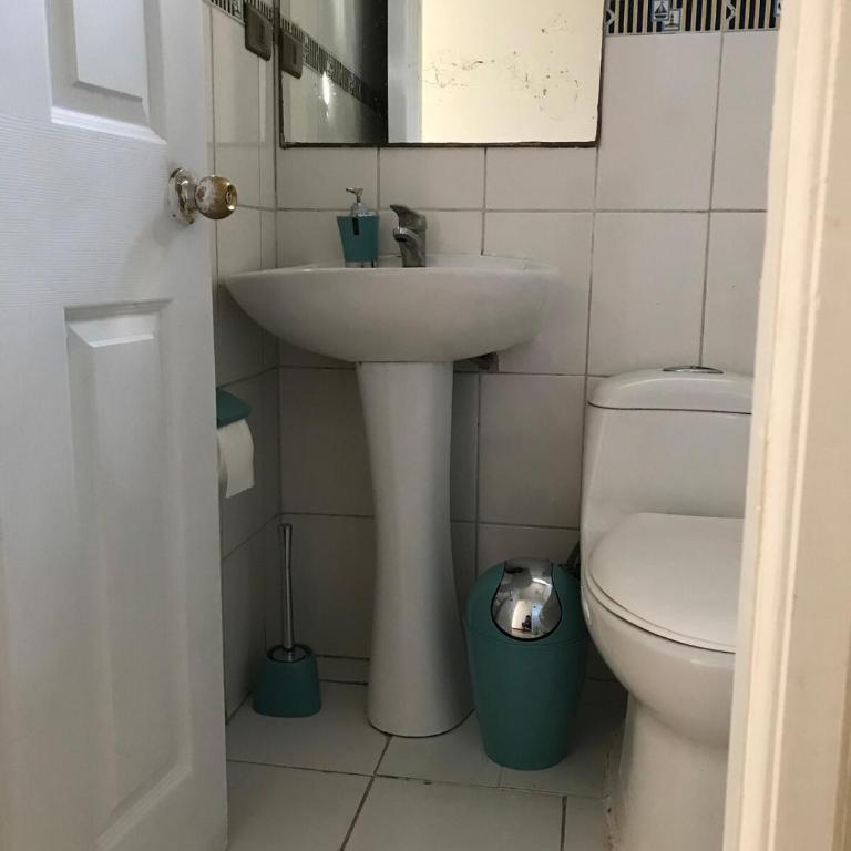 Cómoda casa a pasos de playa El Canelo - Casa de 3 dormitorios - 35