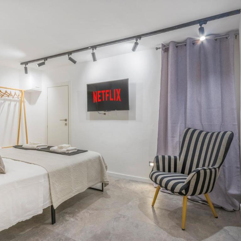 Golden's Suite nel cuore di Modena - Double Room with Private Bathroom - 1
