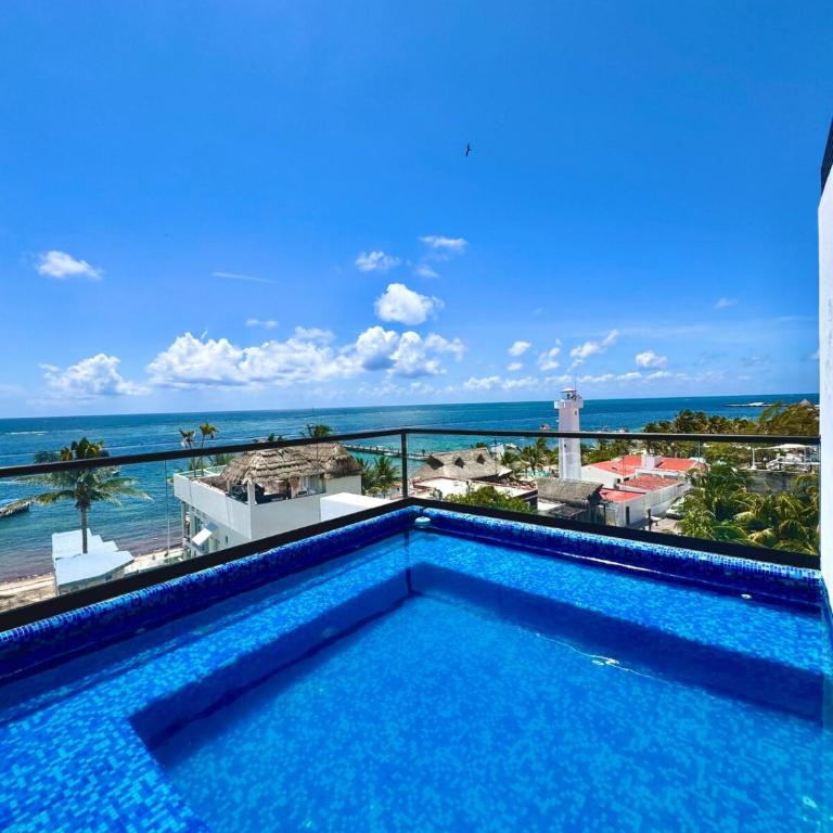 Bright Ocean View Studio with Rooftop Pool Access - Two-Bedroom Apartment - 13