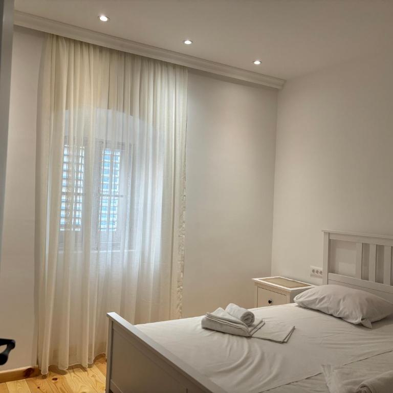 BASTADUR rooms - Dvokrevetna Soba sa Bračnim Krevetom - 1