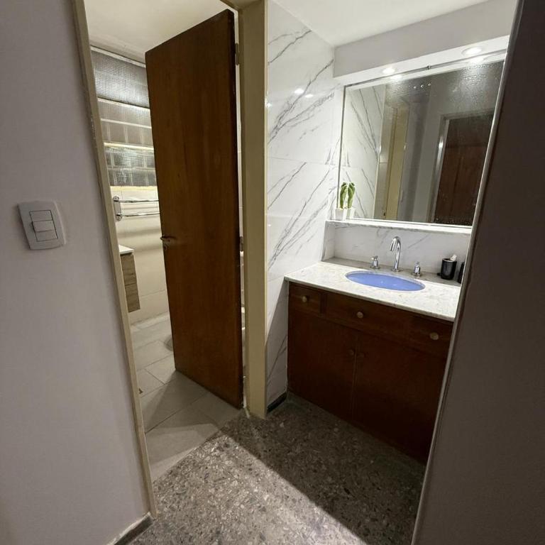 Casa residencial, Sexta sección, Mendoza - Casa de 4 dormitorios - 5