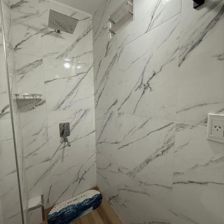 Casa residencial, Sexta sección, Mendoza - Casa de 4 dormitorios - 15